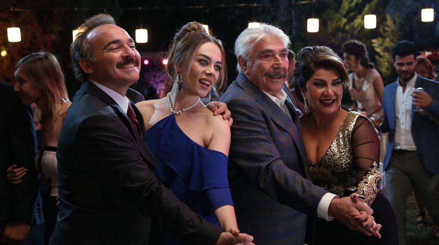  Kullanıcılara göre en iyi Netflix komedi filmleri belirlendi! Kahkalara boğulacaksınız...