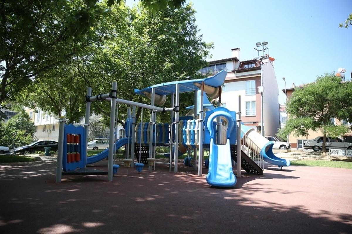 Merkezefendi&rsquo;de &ccedil;ocuk parkı ve oyun alanları daha g&uuml;venli hale gelecek