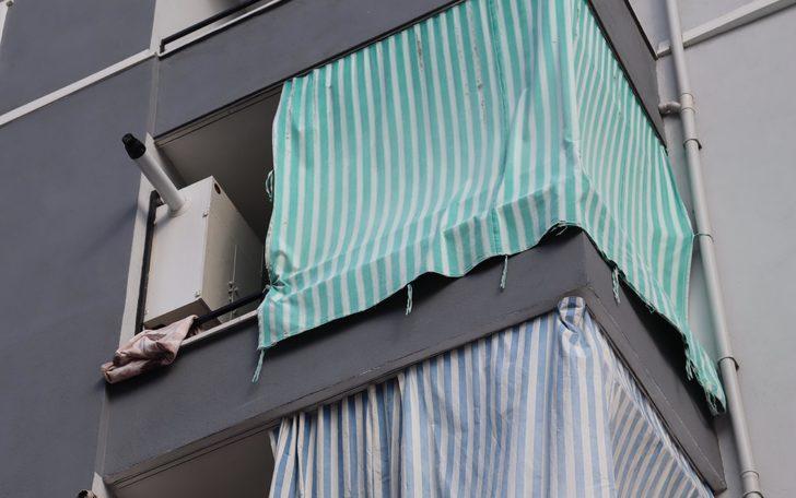 Uyuyan küçük çocuğu kanlar içinde buldular! Şaşkına çeviren olay G2