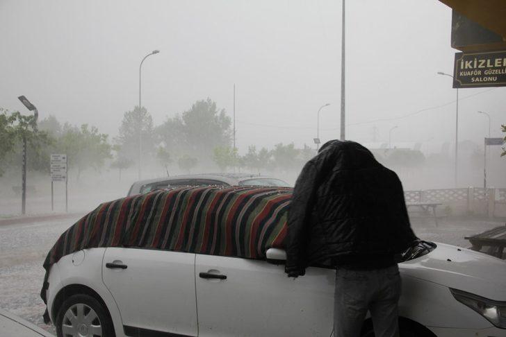 Dolu yağışı ve yağmur Domaniç'te yaşamı felç etti G3