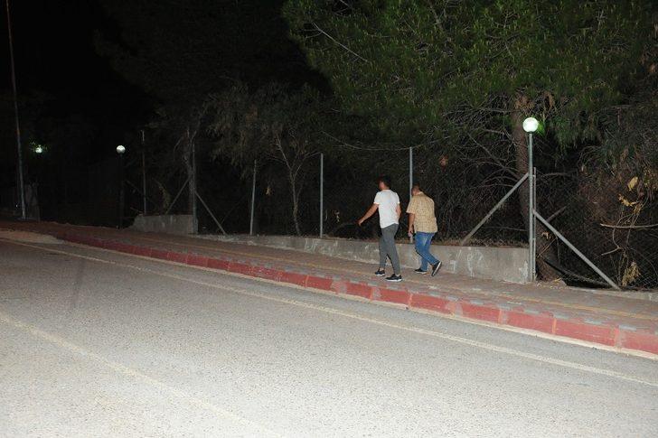 Vatandaşın geçmeye korktuğu yol yeniden yapılıyor G4