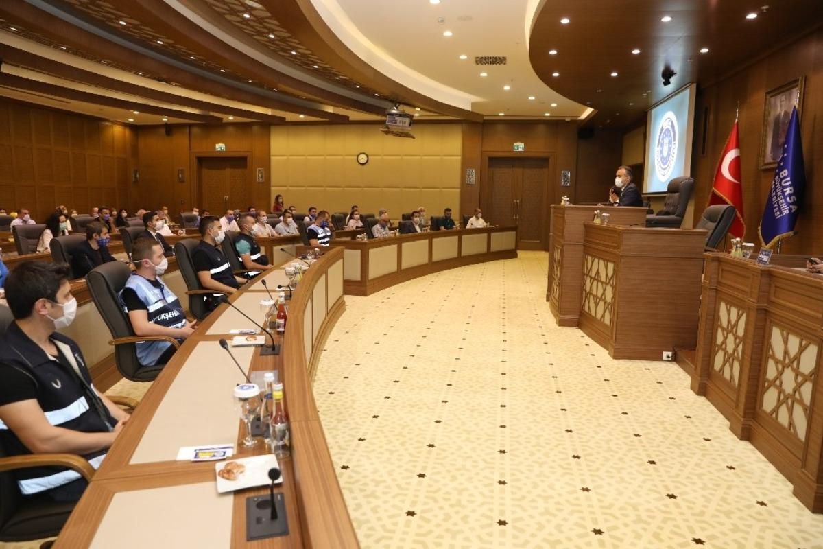 &rsquo;Pandemi&rsquo; fatihlerine teşekk&uuml;r