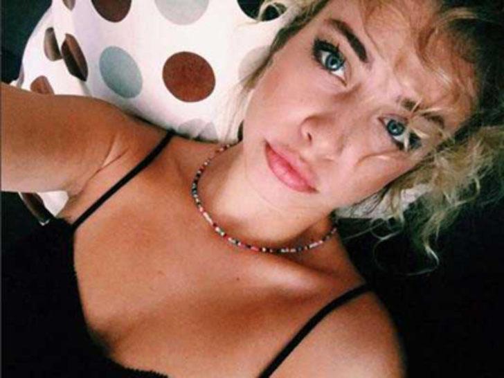 Hande Erçel'in ablası Instagram fenomeni çıktı G2