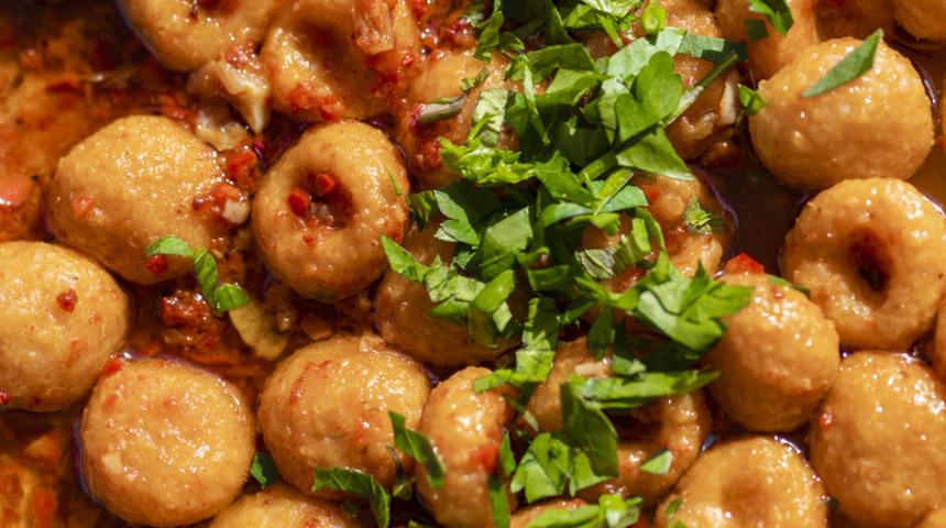 Lezzetiyle parmak ısırtan fellah köftesi yapımı