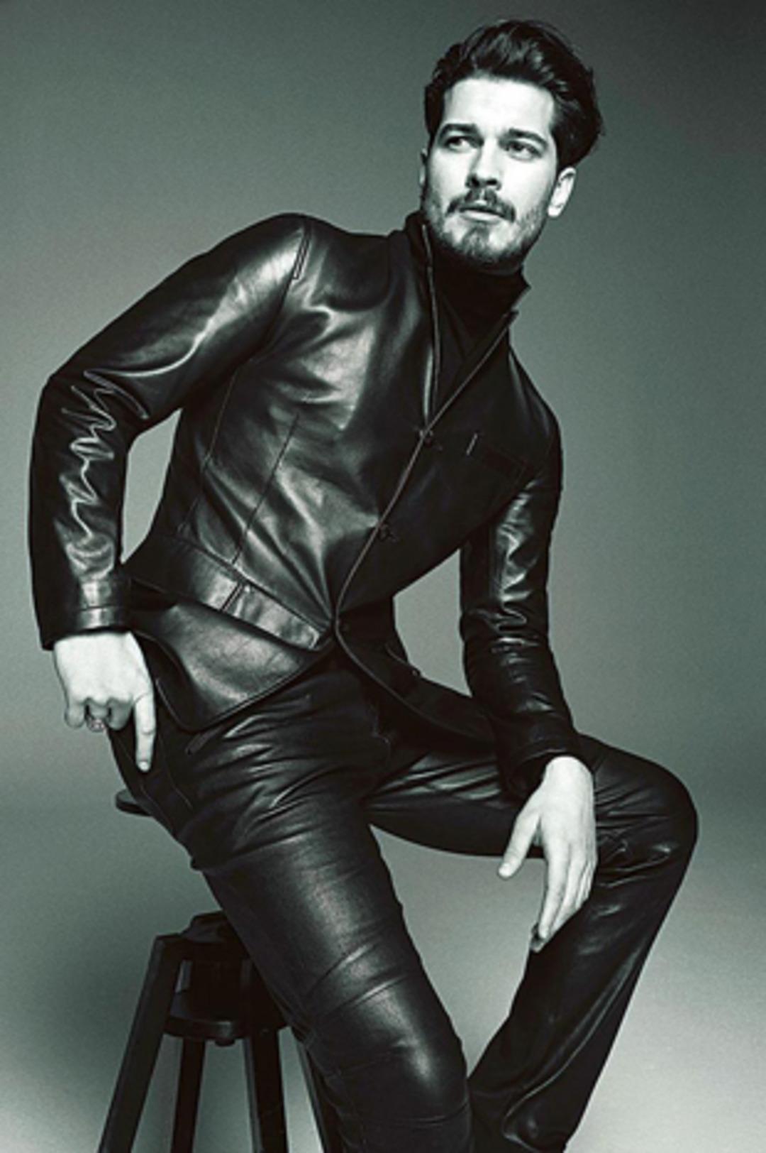 &Ccedil;ağatay Ulusoy'dan eski sevgililerine ağır g&ouml;nderme