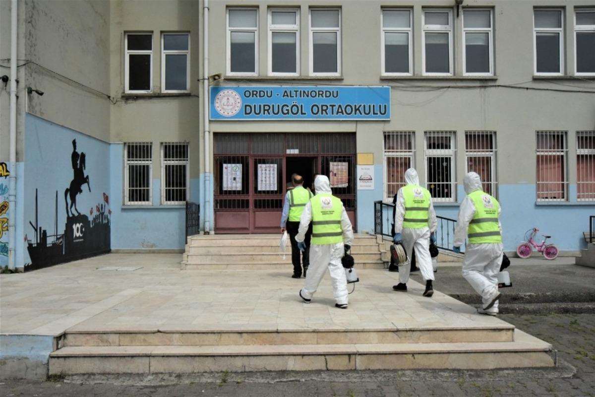 Altınordu&rsquo;da sınav &ouml;ncesi okullar dezenfekte ediliyor
