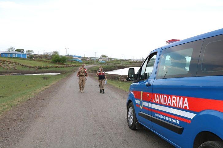 Kars’ta 376 jandarmanın katılımıyla uygulama yapıldı G2