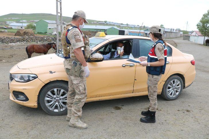 Kars’ta 376 jandarmanın katılımıyla uygulama yapıldı G3