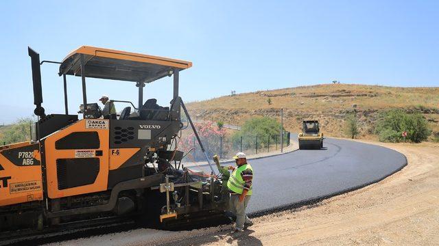 Dünyaca ünlü Pamukkale’nin turizm yolu 28 yılın ardından yenilendi