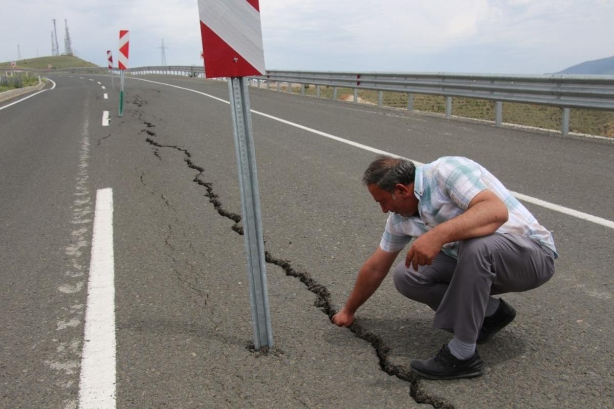 Oltu &Ccedil;evre yolu 18 yıldır bitirilemiyor