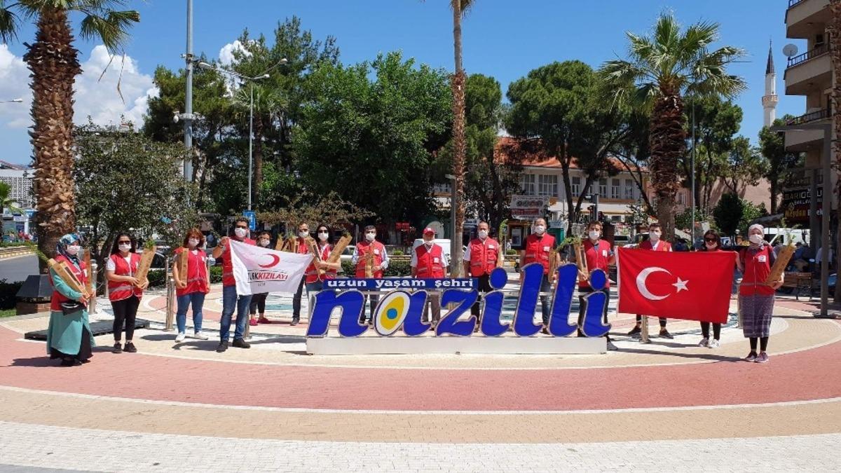 Kızılay, kuruluşunun 152. yılı anısına bin 152 fidan dağıttı