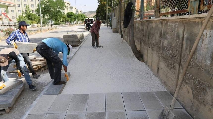 Kilis Beledisinin kaldırım &ccedil;alışmaları s&uuml;r&uuml;yor