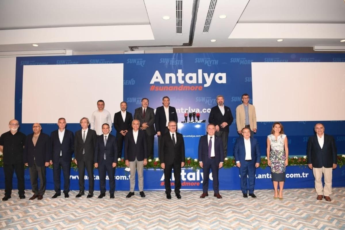 Antalya dijital d&uuml;nyaya aktarıldı