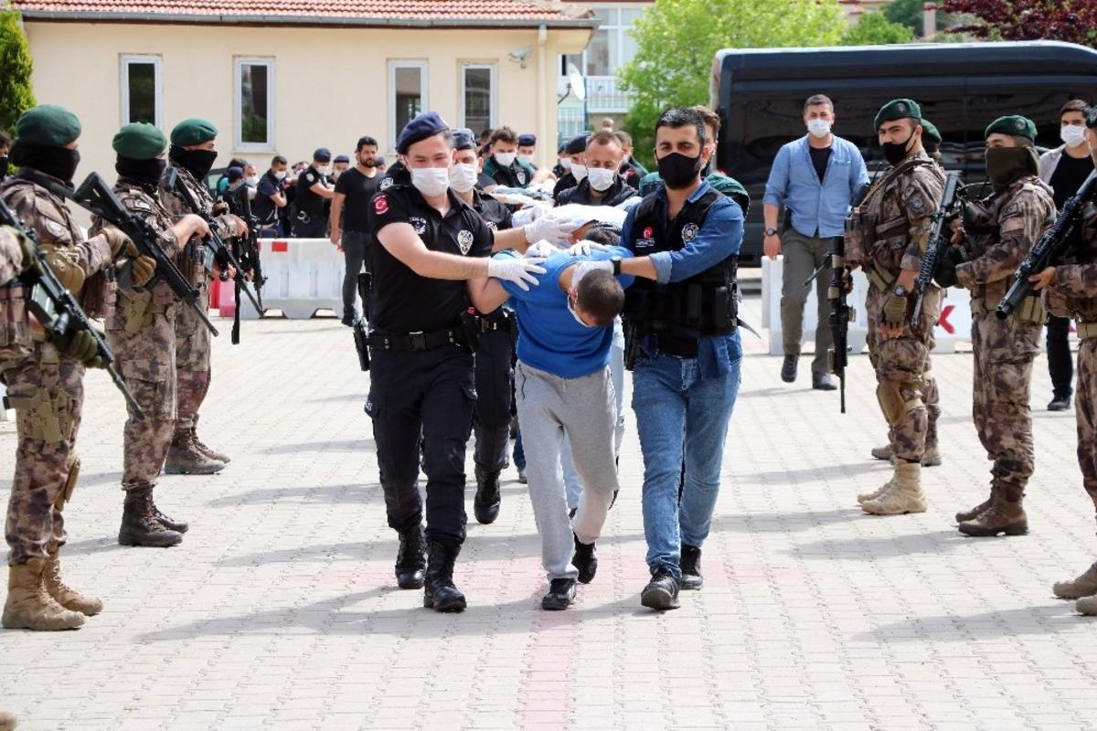 Yozgat&rsquo;ta operasyon! Ankara'dan destek i&ccedil;in &ouml;zel harekat polisleri getirildi