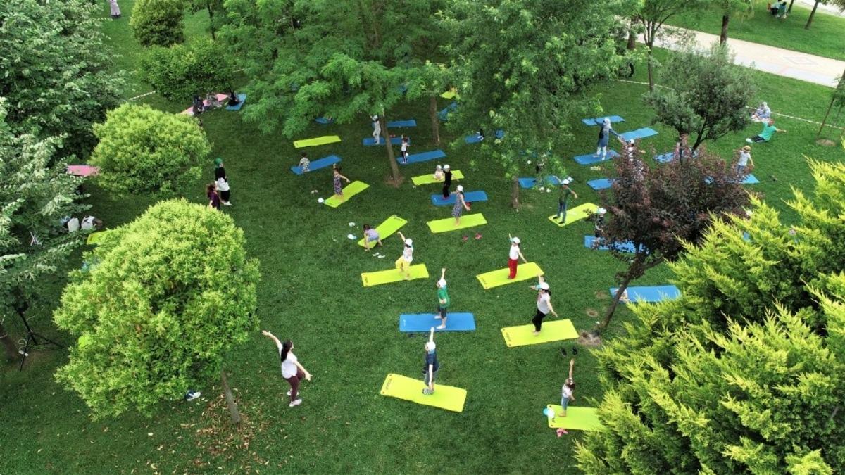 &Ccedil;ocuklar Başiskele sahilinde spor yaptı