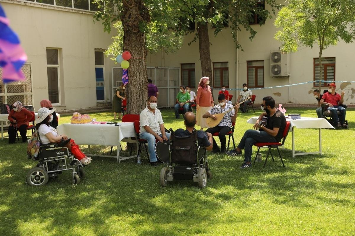 Diyarbakır&rsquo;da engellilere y&ouml;nelik a&ccedil;ık havada telafi eğitimi