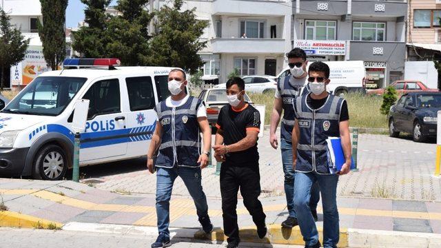 Polis motorsiklet hırsızlarını kıskıvrak yakaladı