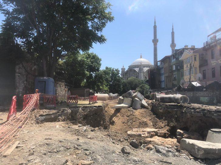 Ortaköy'deki İSKİ çalışmasında rastlandı! Asfaltın altından tarih fışkırdı G1