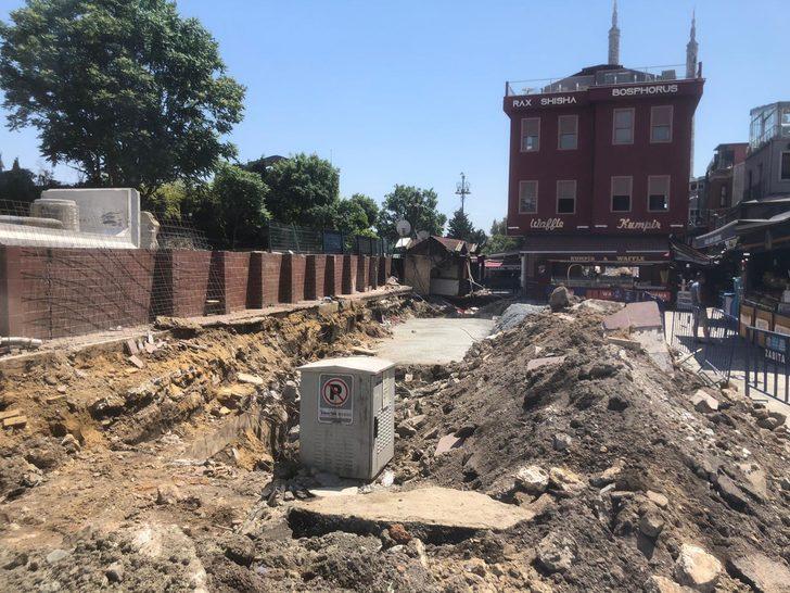 Ortaköy'deki İSKİ çalışmasında rastlandı! Asfaltın altından tarih fışkırdı G4