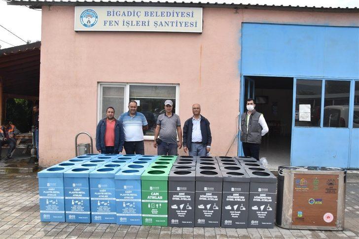 Balıkesir Büyükşehir Belediyesi, 20 ilçeye iç mekan geri dönüşüm kutusu dağıttı G1