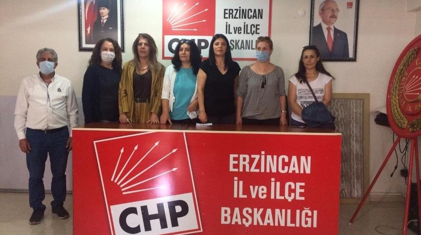 CHP Erzincan Kadın Kollarından kadın cinayetleri ve şiddete karşı a&ccedil;ıklama
