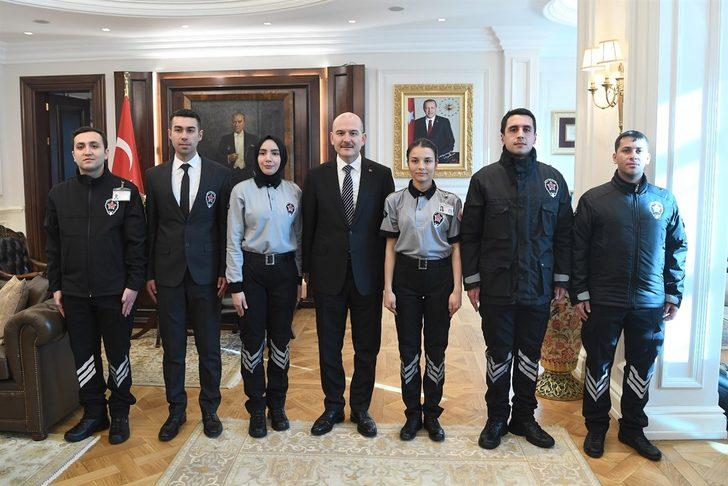 Kamudaki özel güvenliklere tek tip üniforma G1