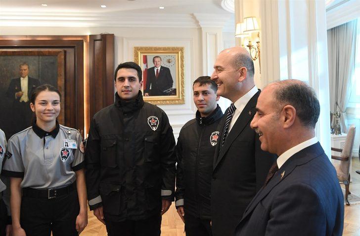 Kamudaki özel güvenliklere tek tip üniforma G2