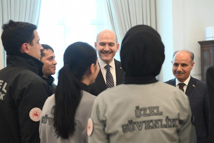 Kamudaki özel güvenliklere tek tip üniforma G3