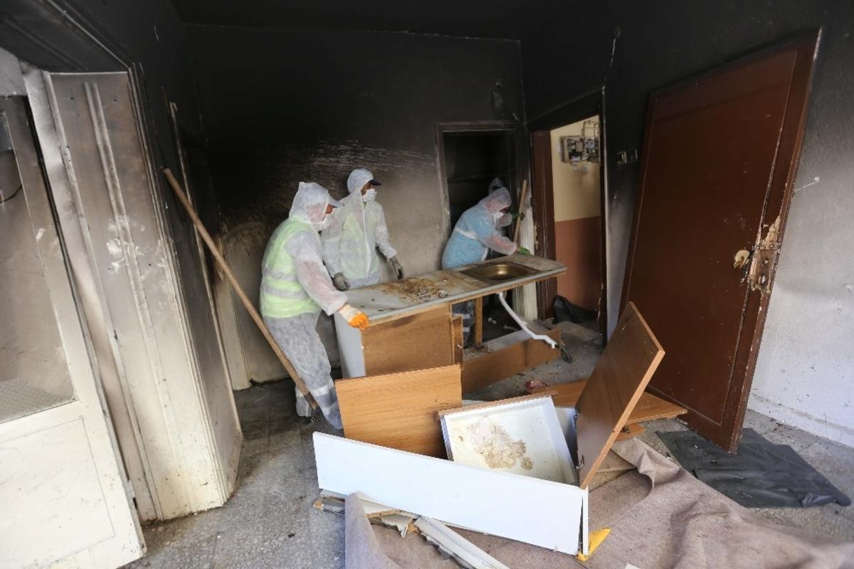 Efeler Belediyesi yanan ev i&ccedil;in kolları sıvadı