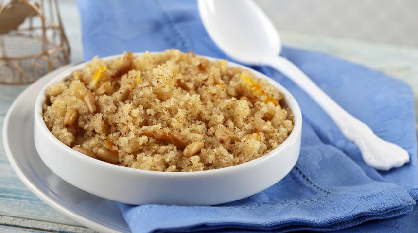 Klasik irmik helvası tarifi: Dumanı üstünde tüten en lezzetli tatlı 