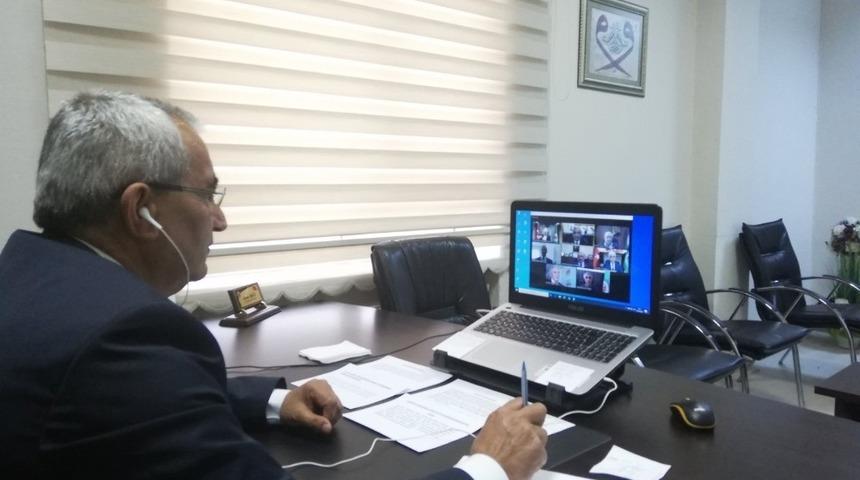 &Ouml;ks&uuml;z: "&Ccedil;ift&ccedil;ilerimizin sesi olmaya devam edeceğiz"