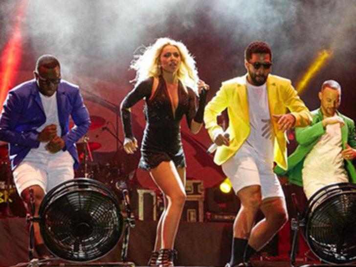 Hadise 10 bin Euro'ya uçak kiraladı G2