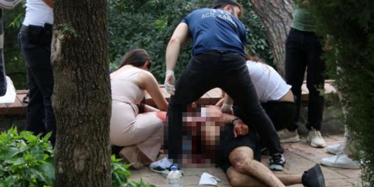 İstanbul'un g&ouml;beğinde kan donduran olay! Boğazını kesti