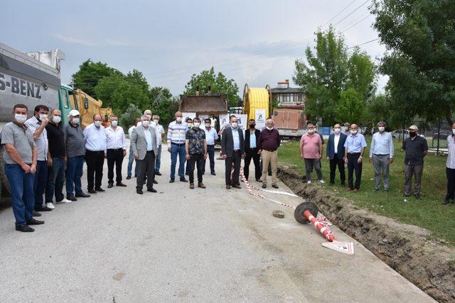 Erenler’de 8 mahallede doğalgaz çalışması başladı