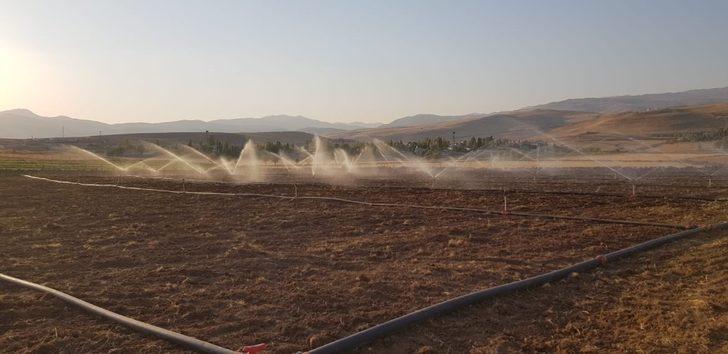Bingöl’de 121 bin 670 dekar tarım arazisi sulanmaya başladı G3
