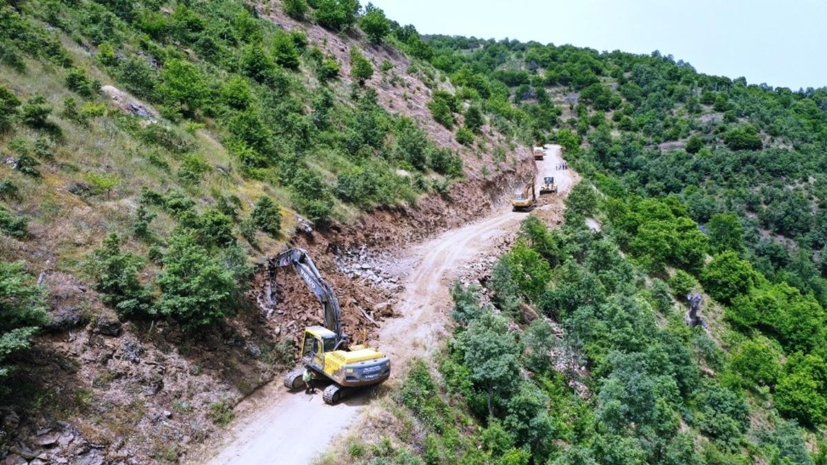B&uuml;y&uuml;kşehir dağ tepe dinlemeden yol &ccedil;alışmalarını s&uuml;rd&uuml;r&uuml;yor