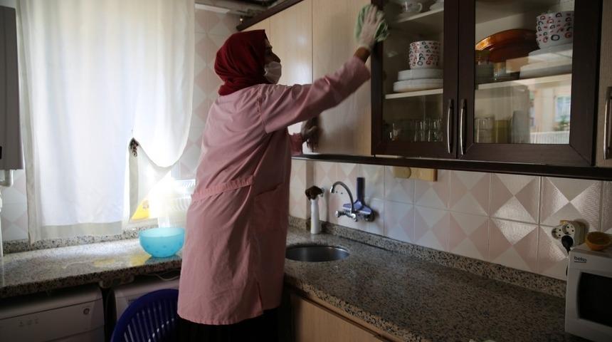 Haliliye&rsquo;de bakıma muhta&ccedil; ailelere hizmet veriliyor