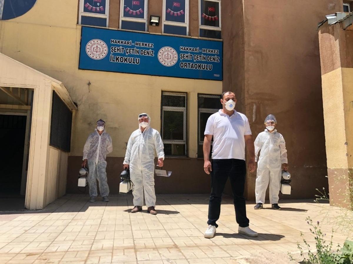 Hakkari&rsquo;de okullar dezenfekte edildi