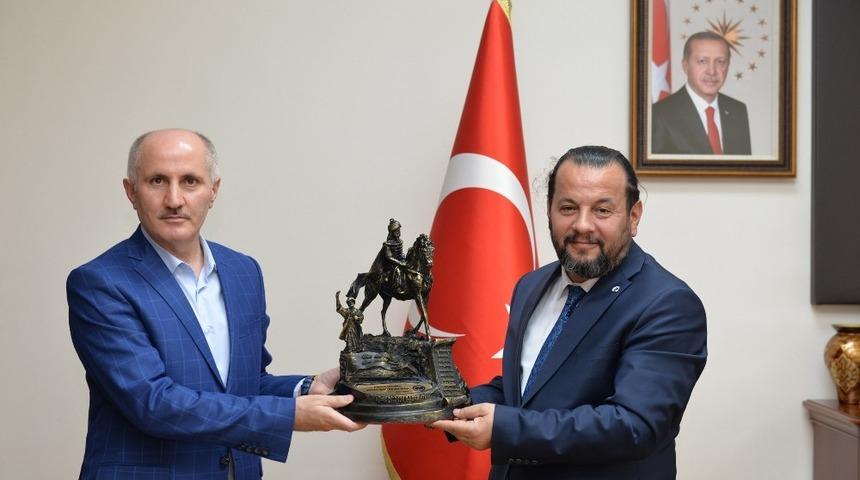 Vali Meral&rsquo;den veda ziyareti