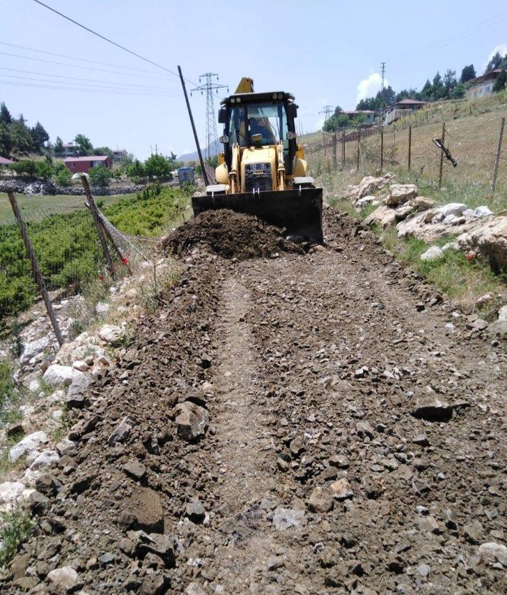 Toroslar’da bahçe yolları iyileştiriliyor G2