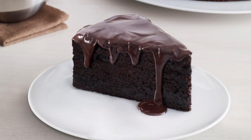 Islak kek tarifi: Gerçek bir şölene hazır olun!