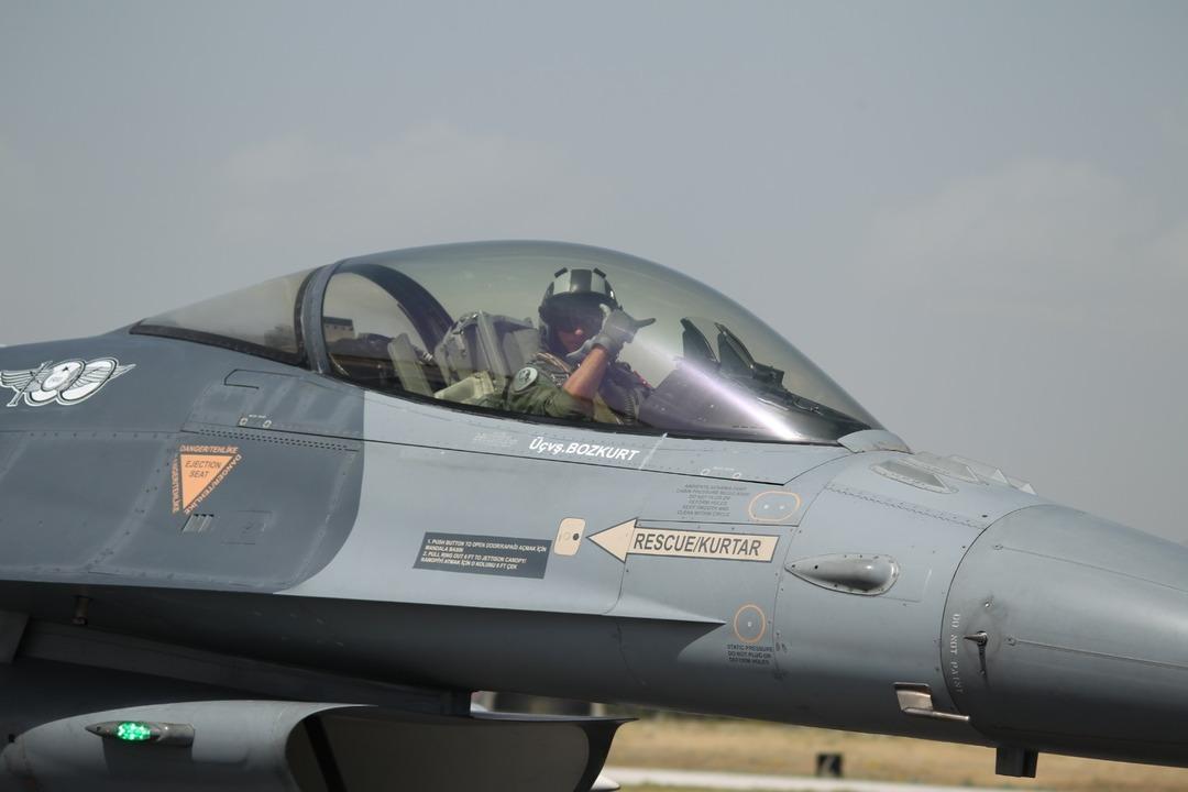 T&uuml;rkiye'den Akdeniz'de g&ouml;vde g&ouml;sterisi