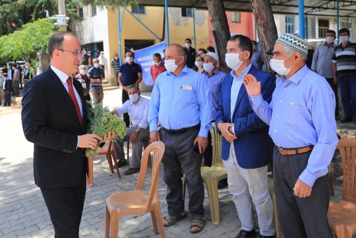 208 &ccedil;ift&ccedil;iye, bitki besleme &uuml;r&uuml;n desteği