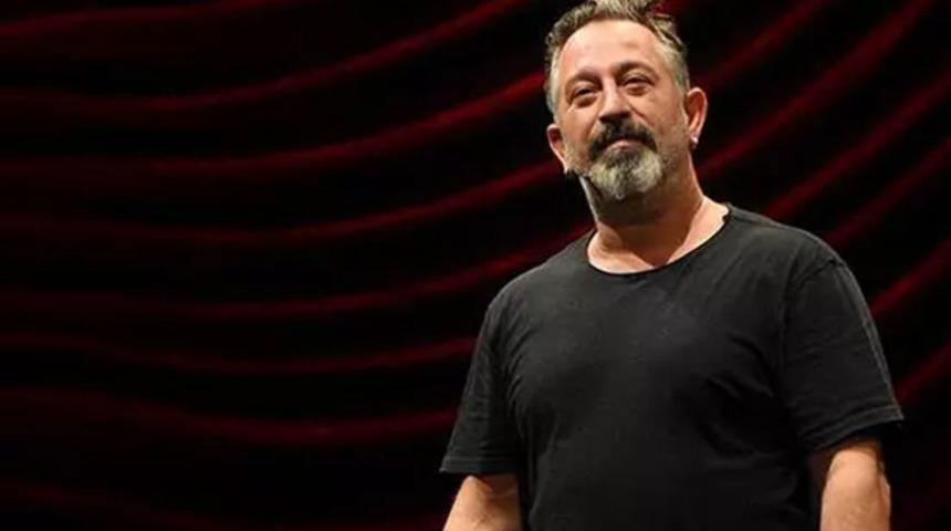 Cem Yılmaz'dan Beşiktaş'ın "Bırakmam Seni" kampanyasına destek