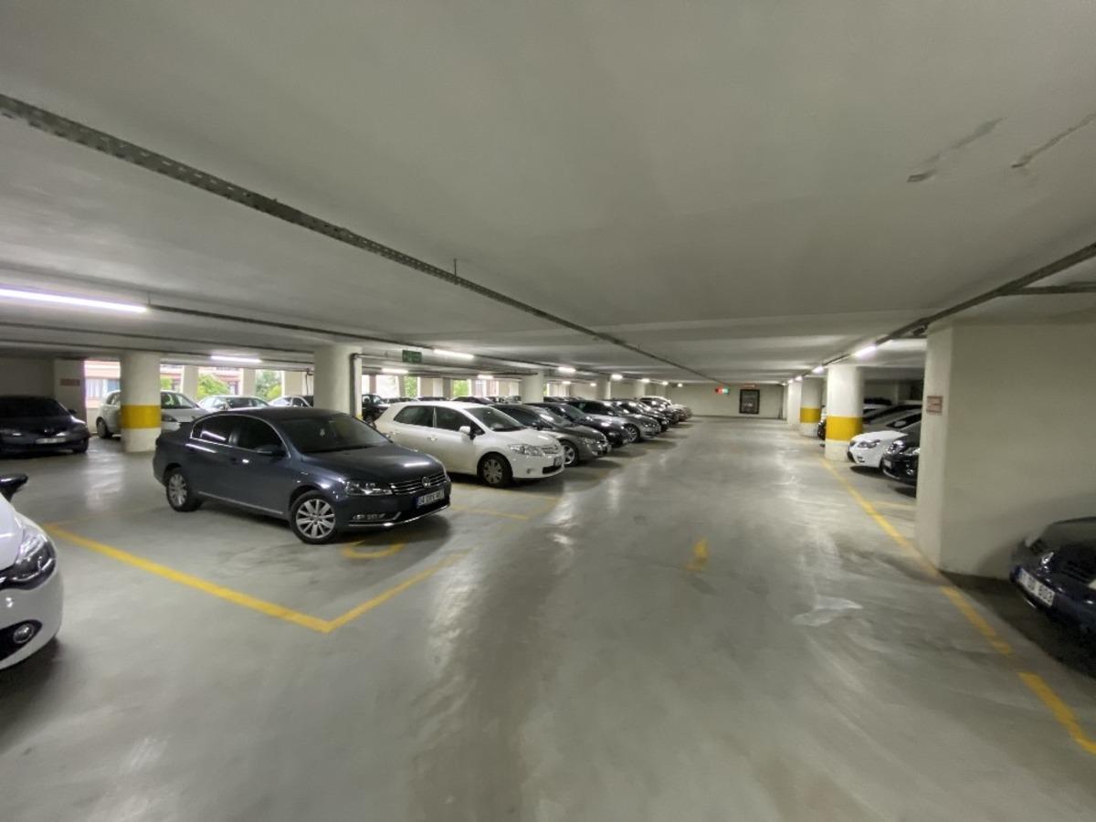 Dolu beklentisi katlı otoparkı doldurdu