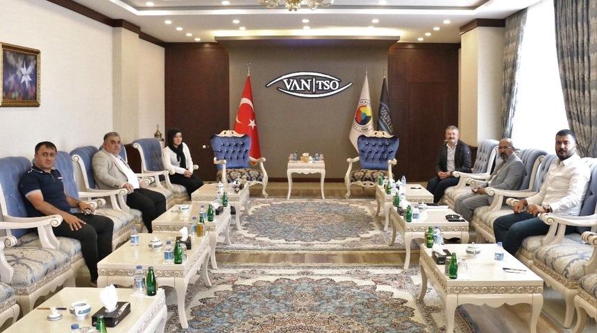 Başkan Takva, sigorta acentelerinin yetkilileriyle bir araya geldi