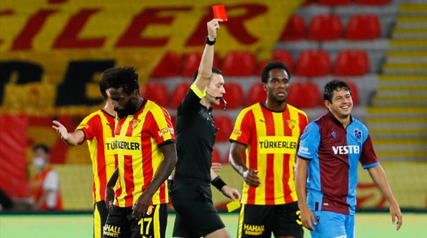 Trabzonspor'da Guilherme kırmızı kart gördü!