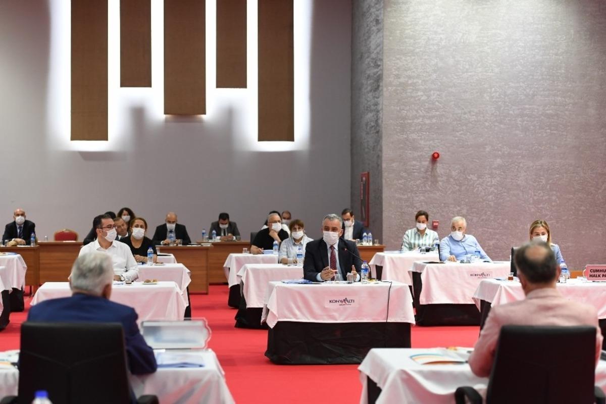 Konyaaltı&rsquo;nda b&uuml;t&ccedil;enin verimli kullanımı esas alınacak