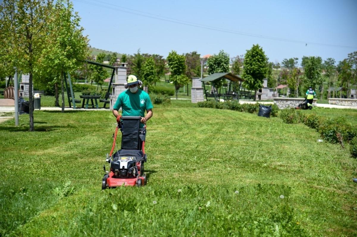 Altındağ&rsquo;ın parklarına yaz geldi
