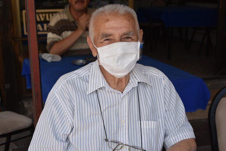 Uzmanlardan sokağa çıkan 65 yaş üstü vatandaşlara sıcak uyarısı G3